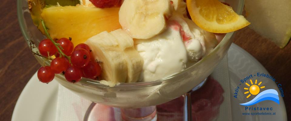 vielleicht ein Eisbecher auf unserer Sonnenterrasse